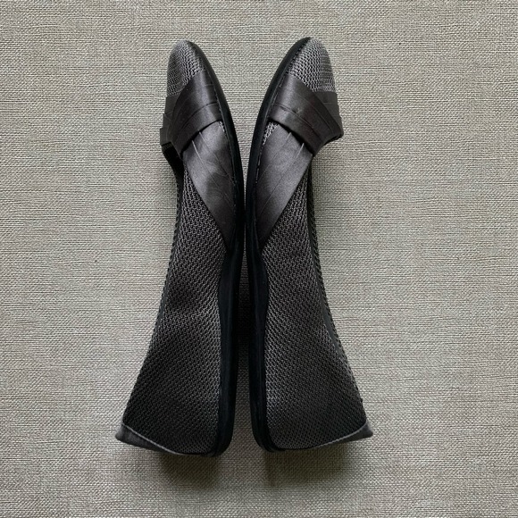 Dexflex Comfort Beccum Womens 7 1/2M Steel Grey Fabric w/ Folds at Toe, Flats - Picture 7 of 9